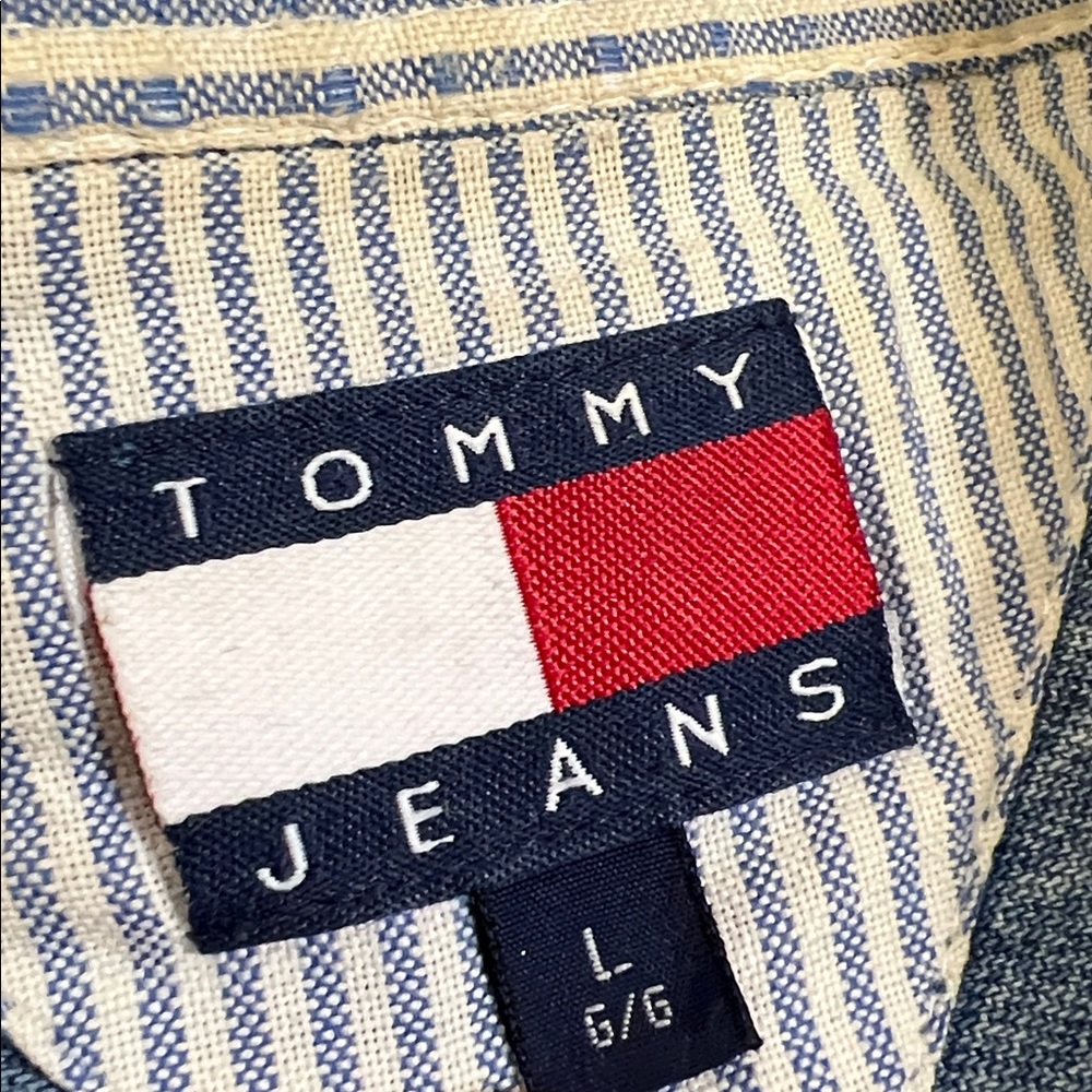 Vintage Tommy Hilfiger Classic Wash Blue Denim Shirt Button-Up Sz L - Picture 8 of 9
